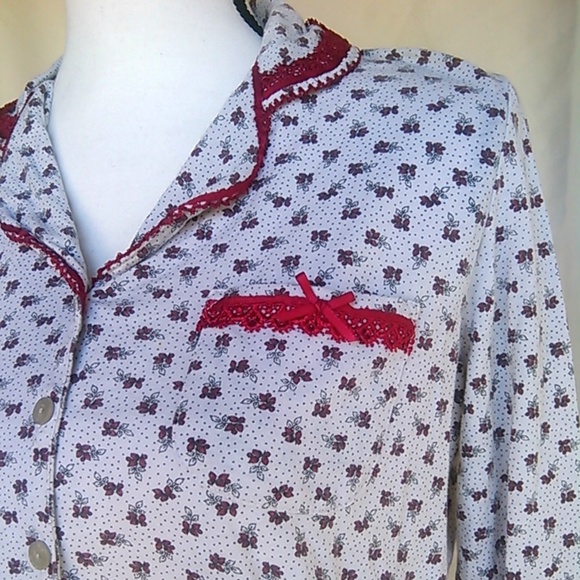 Retro Flower Print With Red Lace Trim Pajama Top - Picture 7 of 9